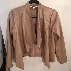 BB Dakota - Latte colored leather jacket 🧥